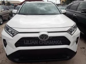 Toyota RAV4 2024 White