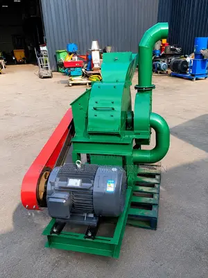Wood Chip and Sawdust Crusher