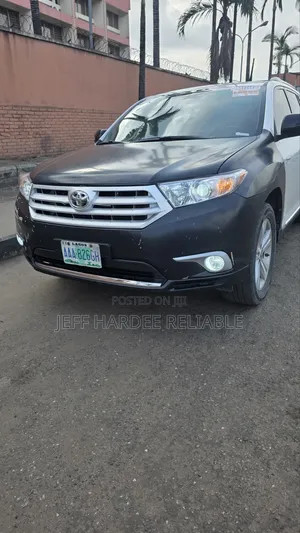 Toyota Highlander 2010 Edition Upgraded to 2012/2013 Model