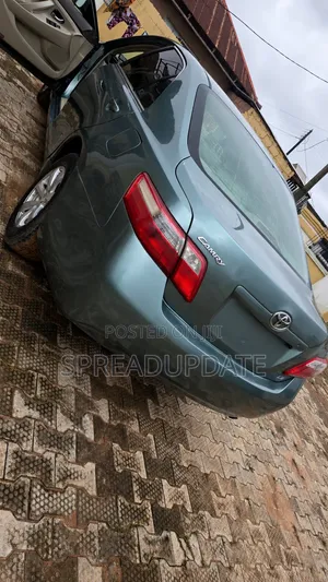 Toyota Camry 2009 Green