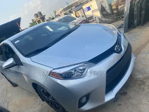 Toyota Corolla 2015 Silver