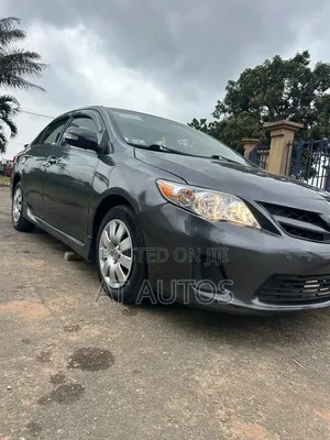 Toyota Corolla L 4dr Sedan (1.8L 4cyl 5M) 2012 Ivory