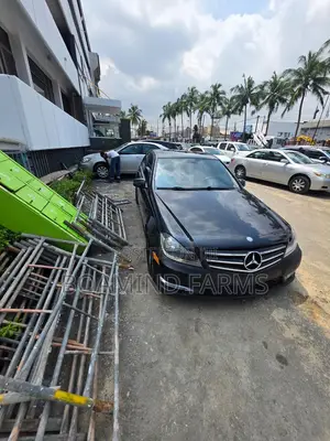 Mercedes-Benz C300 Luxury 4Matic Sedan AWD (3.0L 6cyl 7A) 2012 Black