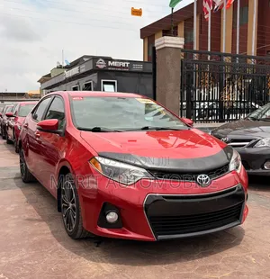 Toyota Corolla 2014 Red