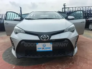 Toyota Corolla 2018 Silver