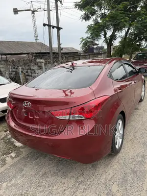Hyundai Elantra Limited Sedan FWD (1.8L 4cyl 6A) 2013 Red