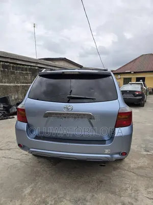 Toyota Highlander 2010 Blue