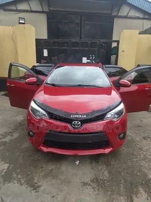 Toyota Corolla LE Premium 4dr Sedan (1.8L 4cyl CVT) 2016 Red