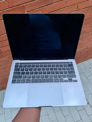 Laptop Apple MacBook Pro 2020 16GB Intel Core i7 SSD 512GB