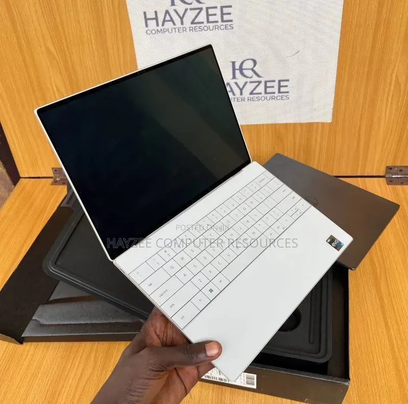 Laptop Dell XPS 13 9320 32GB Intel Core i7 SSD 512GB