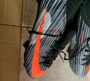 Clean Nike Football Boot 42