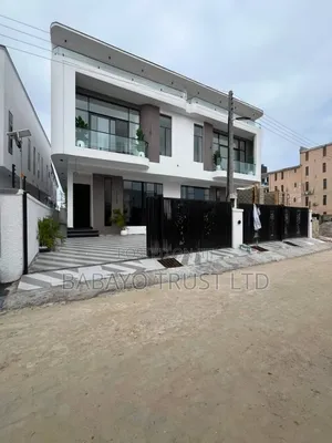 4bdrm Duplex in Ikota for sale