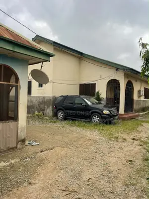 3bdrm Apartment in Kubwa for sale