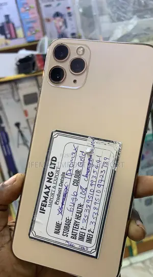 Apple iPhone 11 Pro Max 64 GB Gold