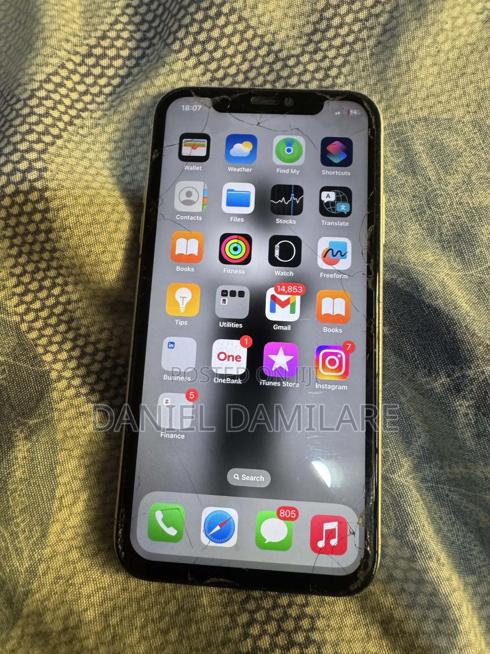 Apple iPhone XR 64 GB White