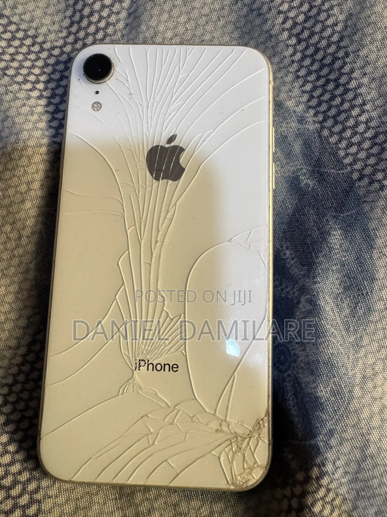 Apple iPhone XR 64 GB White