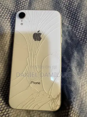 Apple iPhone XR 64 GB White