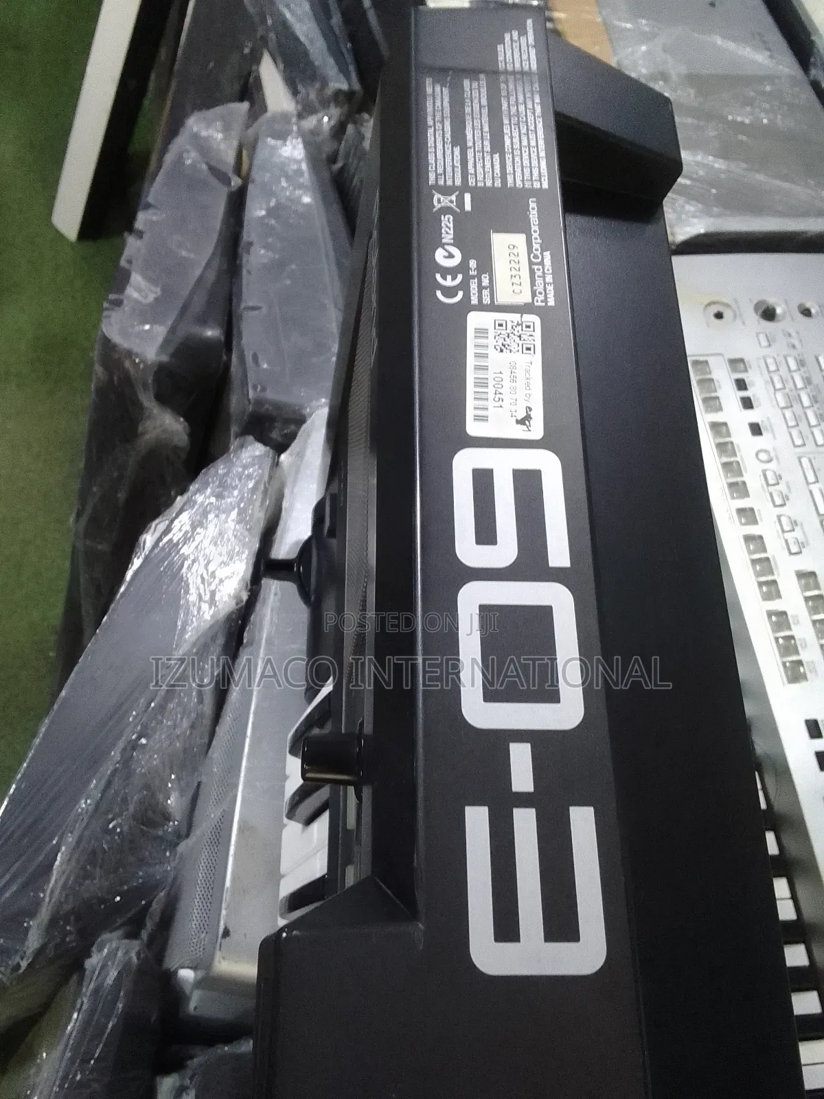Roland E-09 Interactive Arranger Keyboard – Great Sound & Performance
