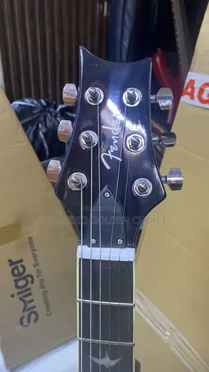 Fender Lead Guitarin