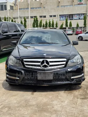 Mercedes-Benz C300 2014 Black