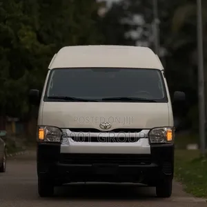 Toyota HiAce 2024 White