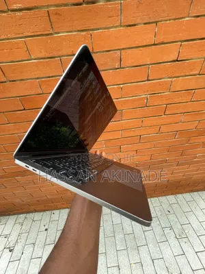 Laptop Apple MacBook Pro 2020 8GB Intel Core i5 SSD 256GB