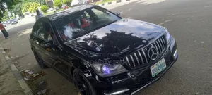 Mercedes-Benz C300 2010 Black