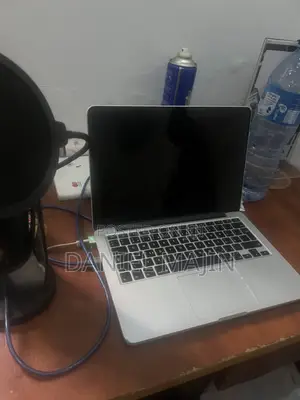 Laptop Apple MacBook Pro 2015 8GB Intel Core i5 SSD 128GB