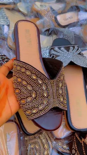 Beautiful Ladies Flat Shoes