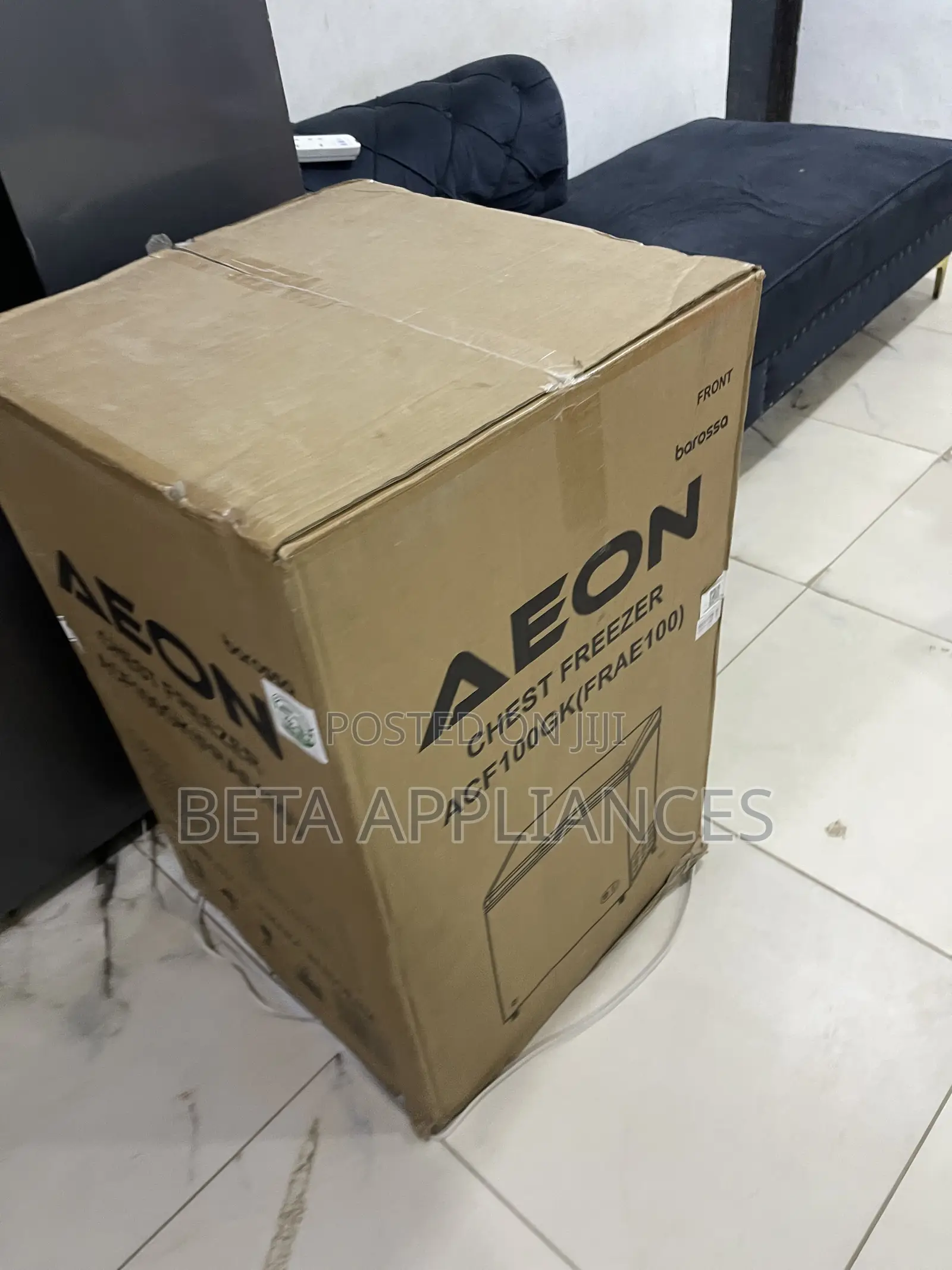 Aeon 100L Chest Freezer – Ideal Freezer for Small Businesses