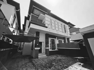 4bdrm Duplex in In An Access Control, Chevron for rent