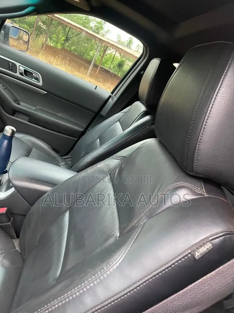 Ford Explorer 2011 White