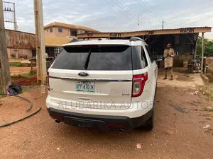 Ford Explorer 2011 White