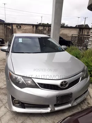 Toyota Camry 2013 Silver