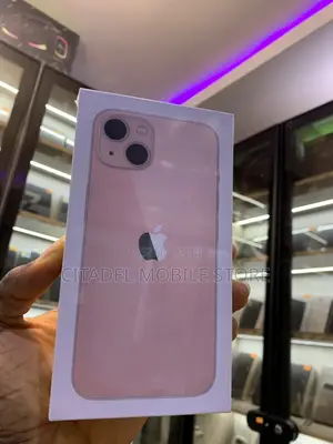 New Apple iPhone 13 256 GB Pink