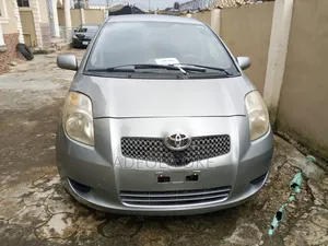 Toyota Yaris 2007 Gray
