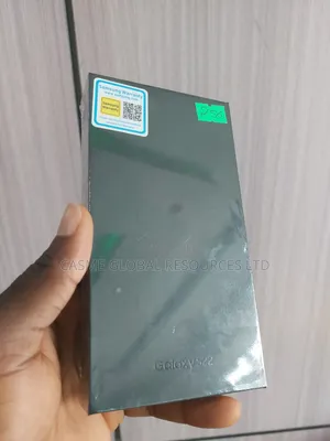 New Samsung Galaxy S22 5G 256 GB Green