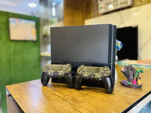 Sony PlayStation 4