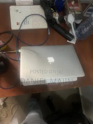 Laptop Apple MacBook Pro 2015 8GB Intel Core i5 SSD 128GB