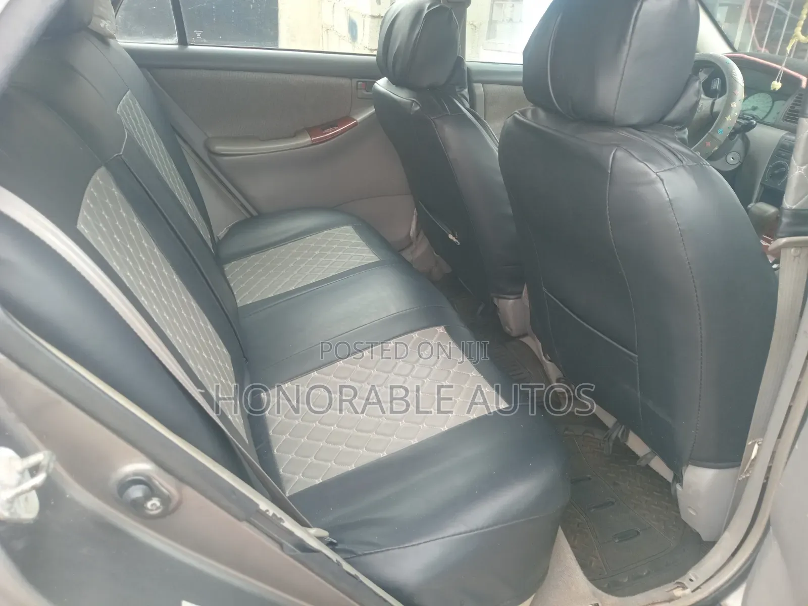 Toyota Corolla 2004 Gray