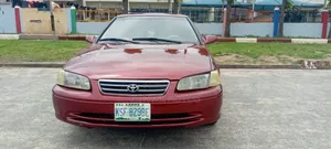 Toyota Camry LE 4dr Sedan (2.4L 4cyl 5M) 2002 Red