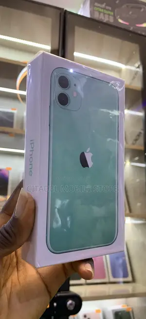 New Apple iPhone 11 256 GB Green