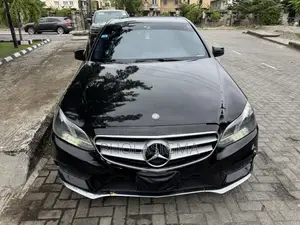 Mercedes-Benz E350 Base 4Matic Sedan AWD (3.5L 6cyl 7A) 2014 Black