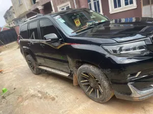 Toyota Land Cruiser Prado 2012