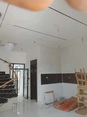 Luxury 4-Bedroom Fully Detached Duplex With Private Pool
