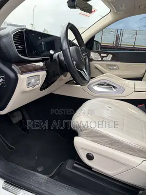 Mercedes-Benz GLS-Class GLS 400d 2021 White