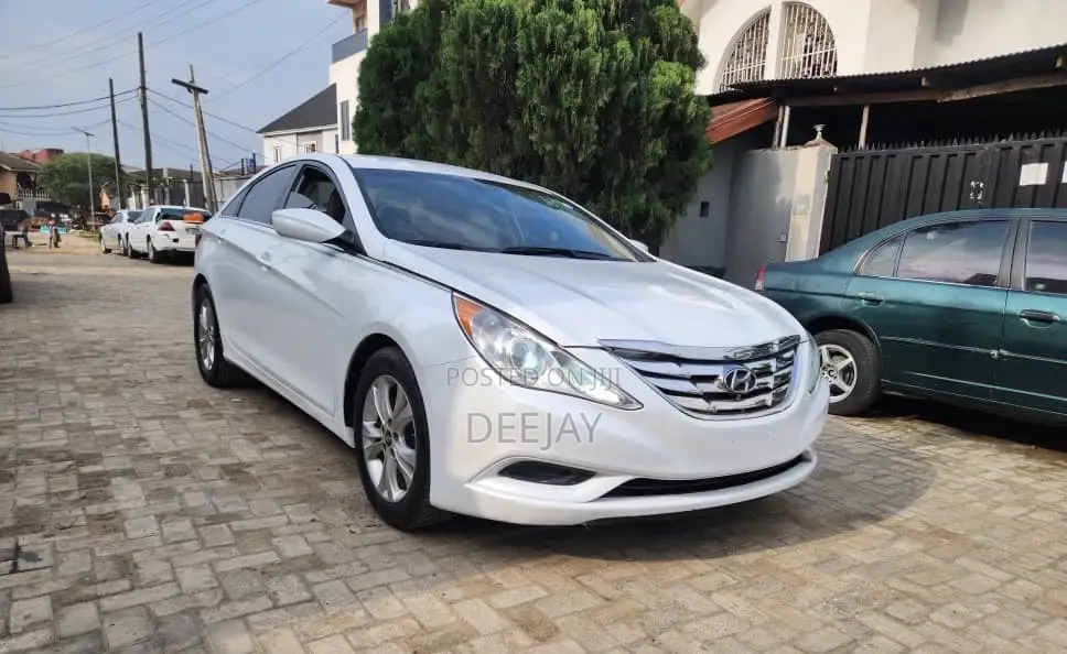 Hyundai Sonata 2013 White