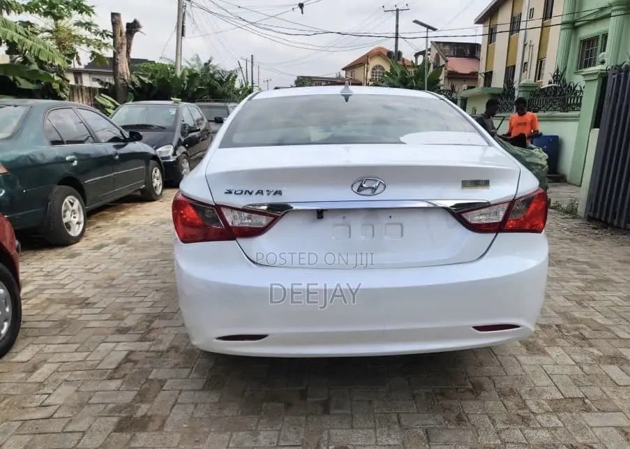 Hyundai Sonata 2013 White