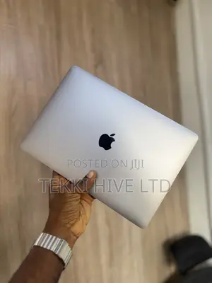 Laptop Apple MacBook Pro 2020 16GB Apple M1 SSD 256GB