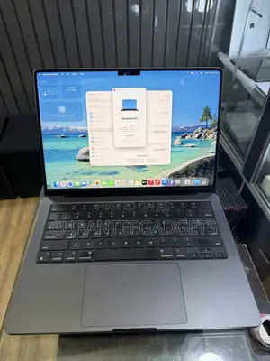 Laptop Apple MacBook Pro 2023 M3 Pro 18GB Apple M3 Pro SSD 512GB